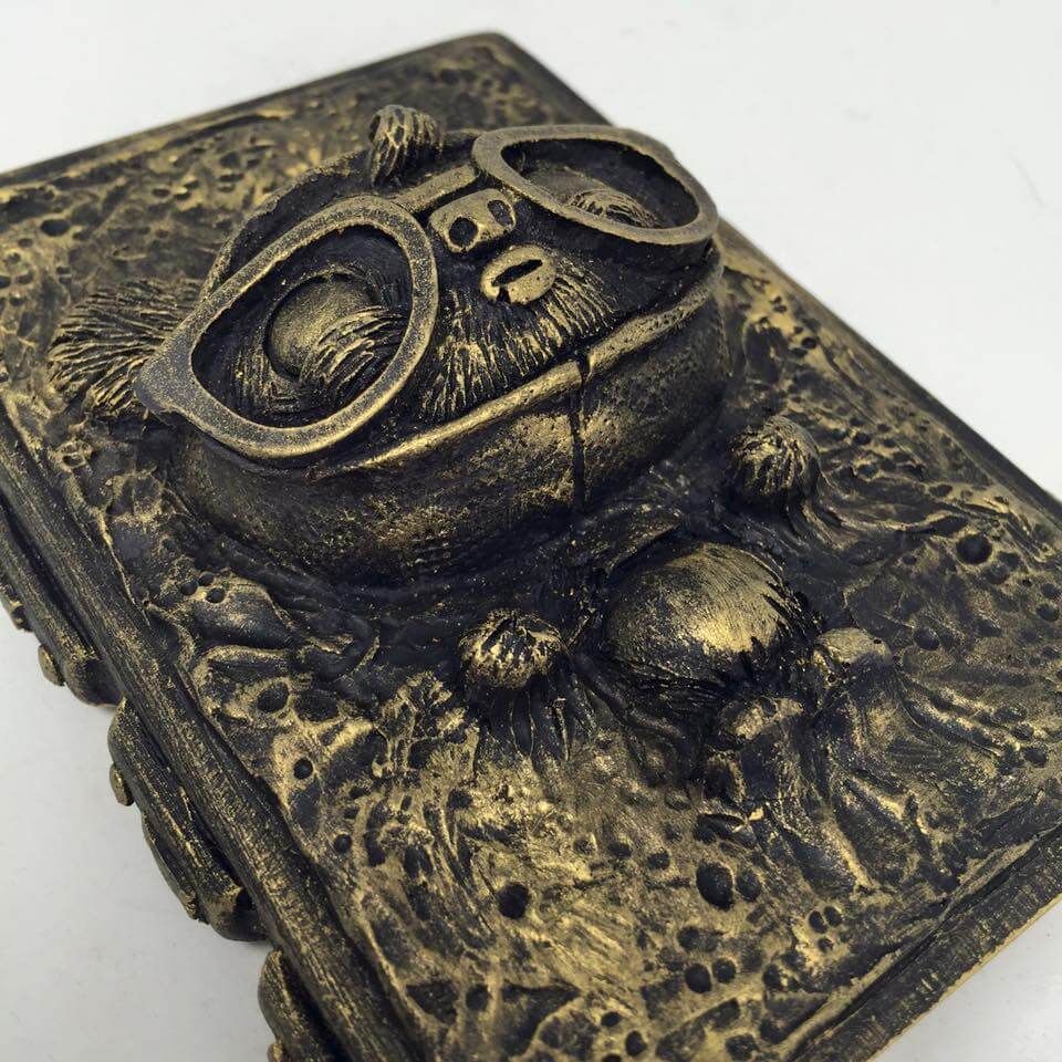 Thailand Toy Expo 2016 Geekwok in carbonite - Black and Gold edition By Richard Page UME Toys x Pobber