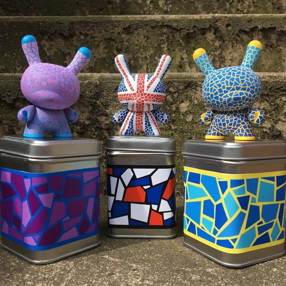 godhay_toyconUK_tins
