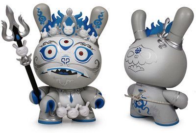 Kidrobot Andrew Bell White SDCC Mahakala 8inch Dunny