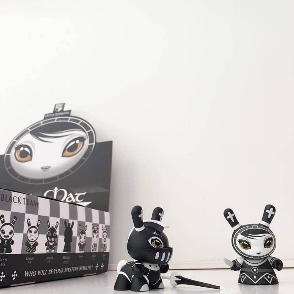 Shah Mat Dunny chess series By Otto Bjornik x Kidrobot 3