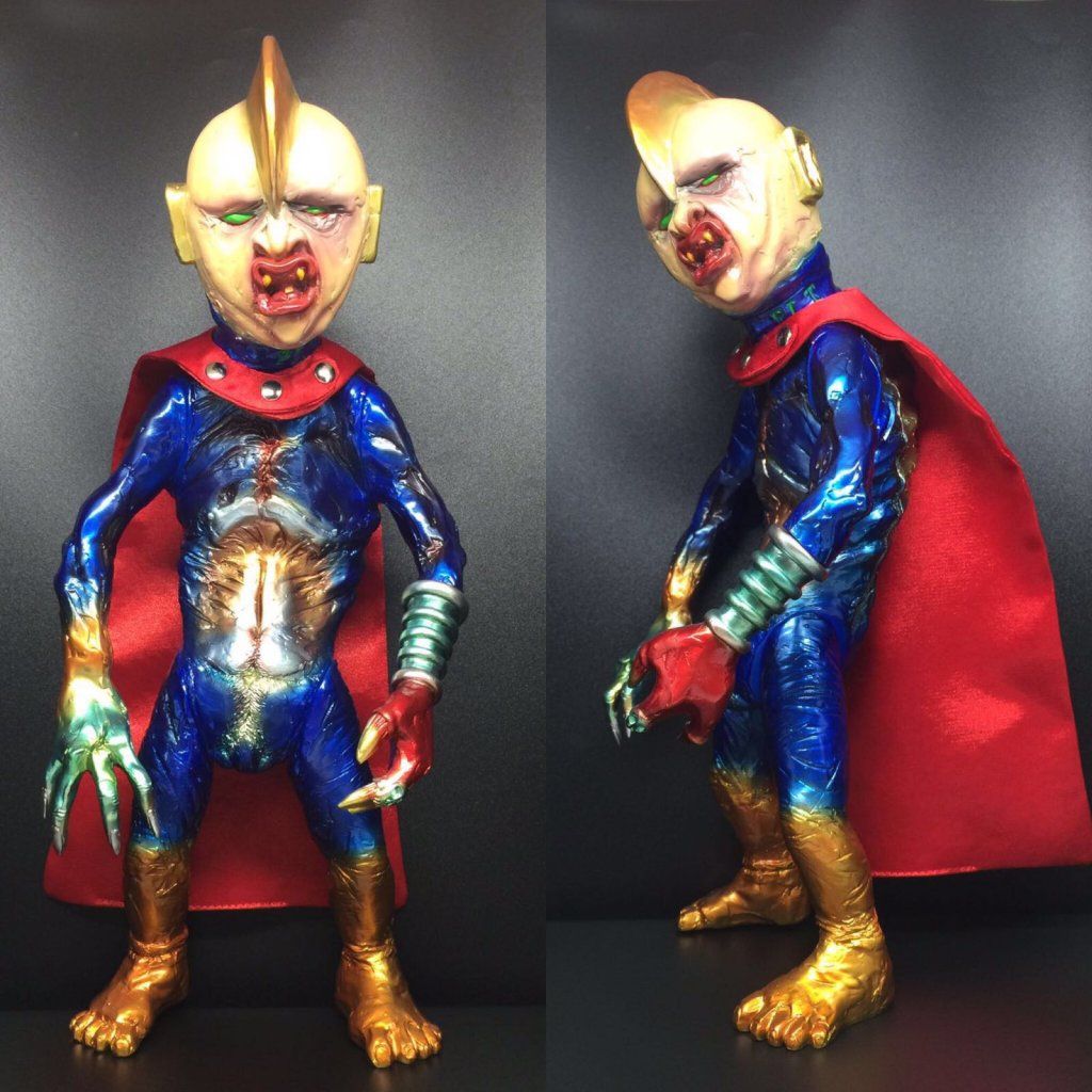 War of the Galaxy - Galaxy Beggar By RecycleC x PLT Toy x Vintage Vinyl Club sexy