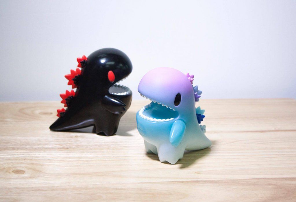 big-vinyl-dino-by-monster-little-ziqi-x-unbox-industries