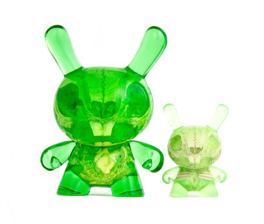 scott-wilkowski-5inch-kidrobot-dunny-sour-apple-nycc-2016-clutter
