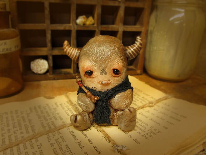yosiell_lorenzo_bone_amulet_sickling