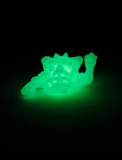 boglin-blindbox-mini-series-clutter-exclusive-seven-towns-gid