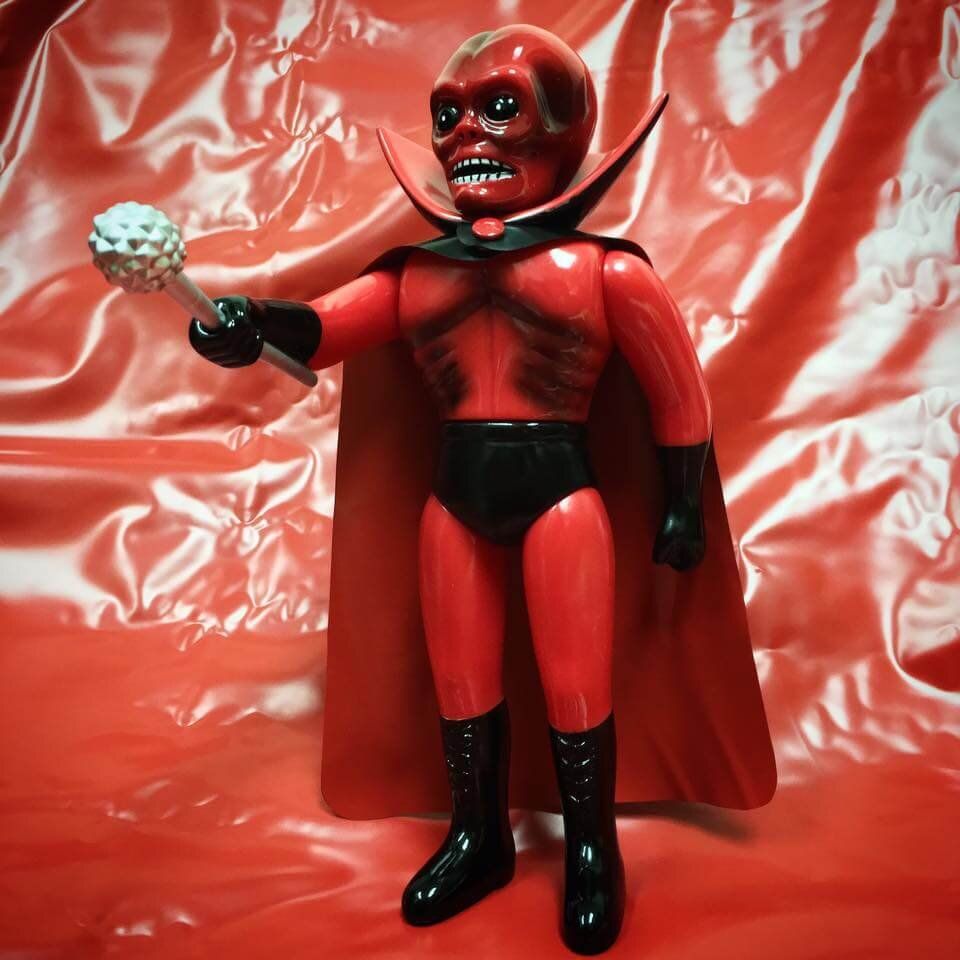 phantom-bat-by-awesome-toy-3