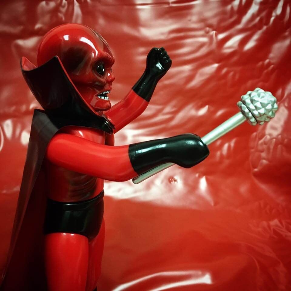 phantom-bat-by-awesome-toy-4