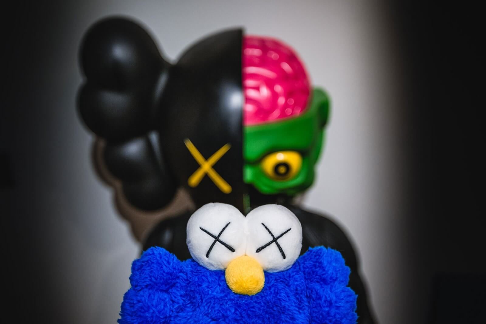 kaws-medicom