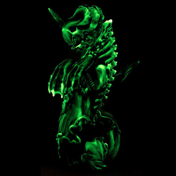 bake-kujira-black-and-glow-swirl-edition-by-candie-bolton-x-toyartgallery