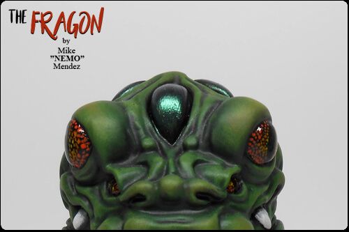 the-fragon-by-mike-nemo-mendez-x-wearenottoys-close-up