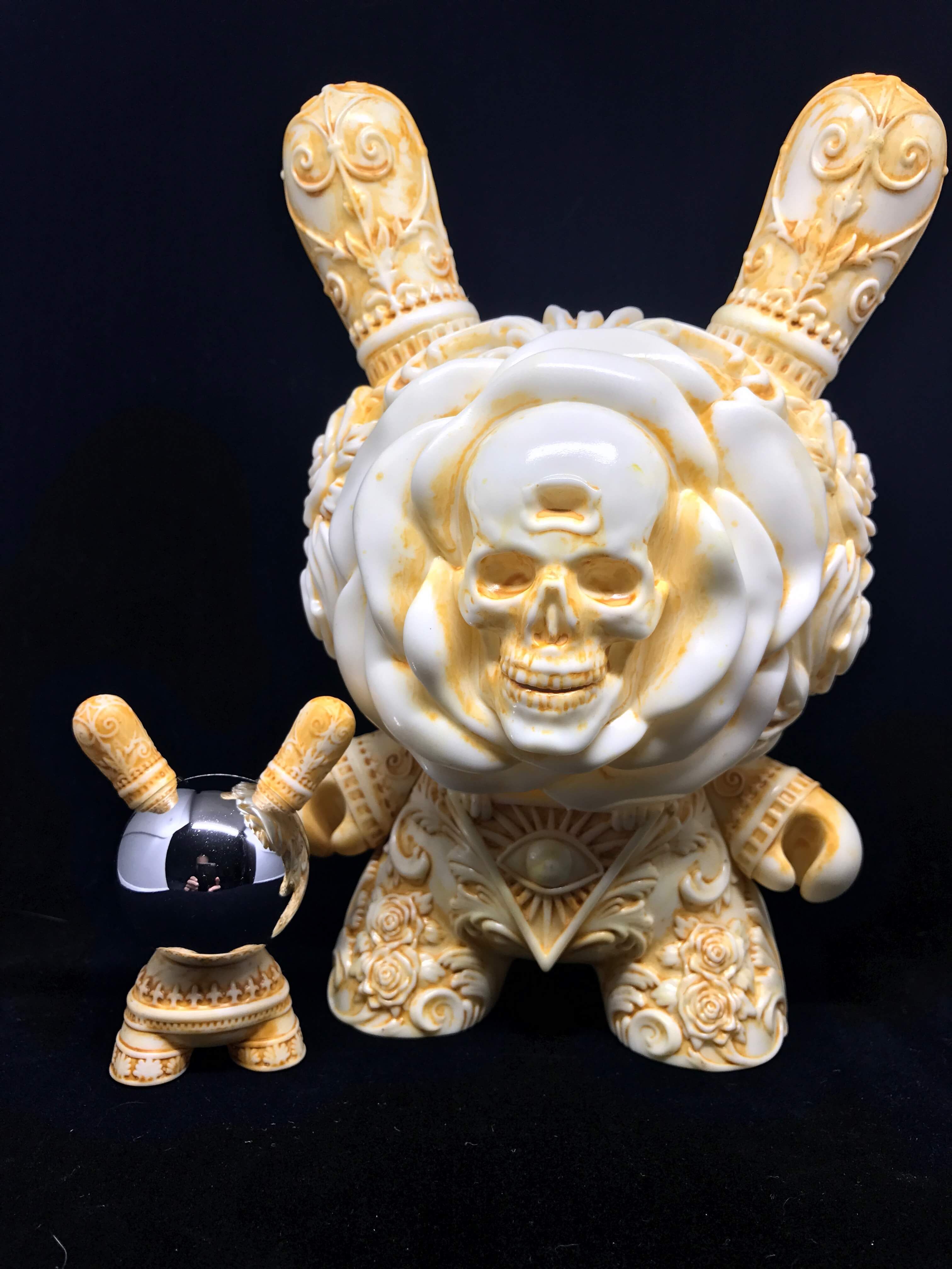 the-clairvoyant-dunny-jryu-kidrobot