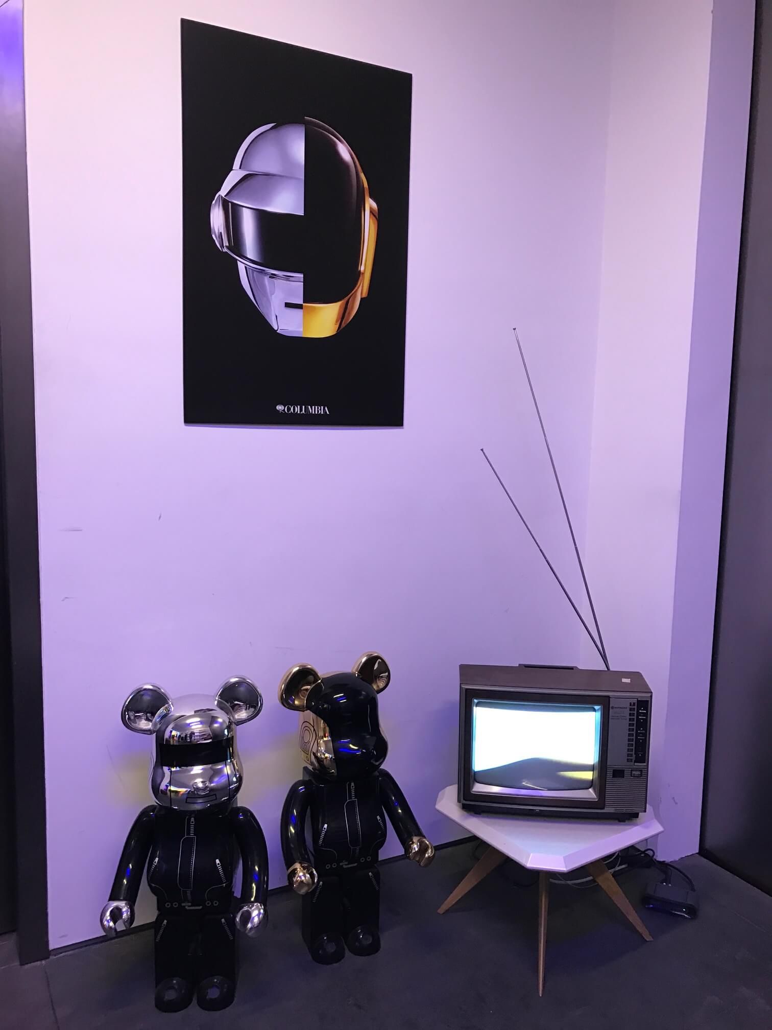 daft-punk-pop-up-LA-9
