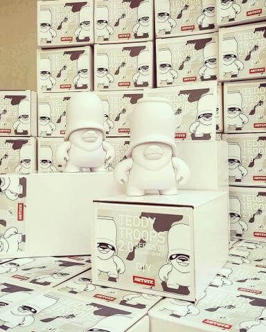 teddy-troops-2-diy-artoyz-flying-fortress