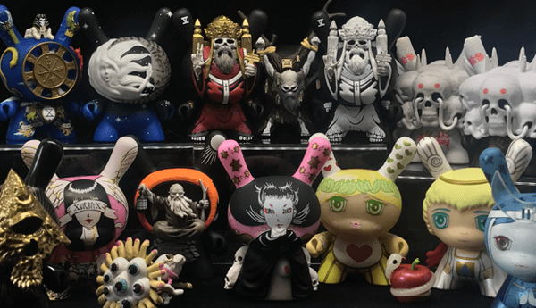 arcane-divination-kidrobot-dunny-featured