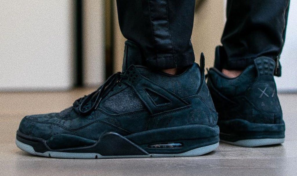 kaws x air jordan 4 retro black