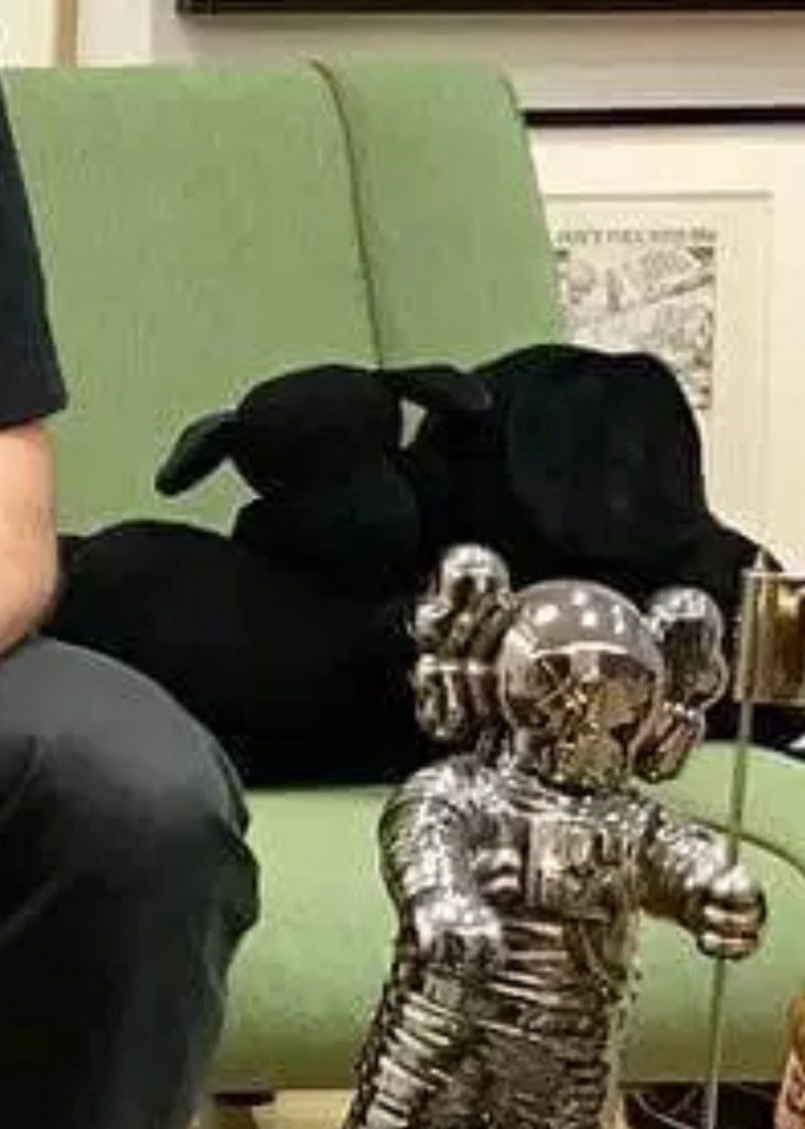 KAWS Black snoopy sample