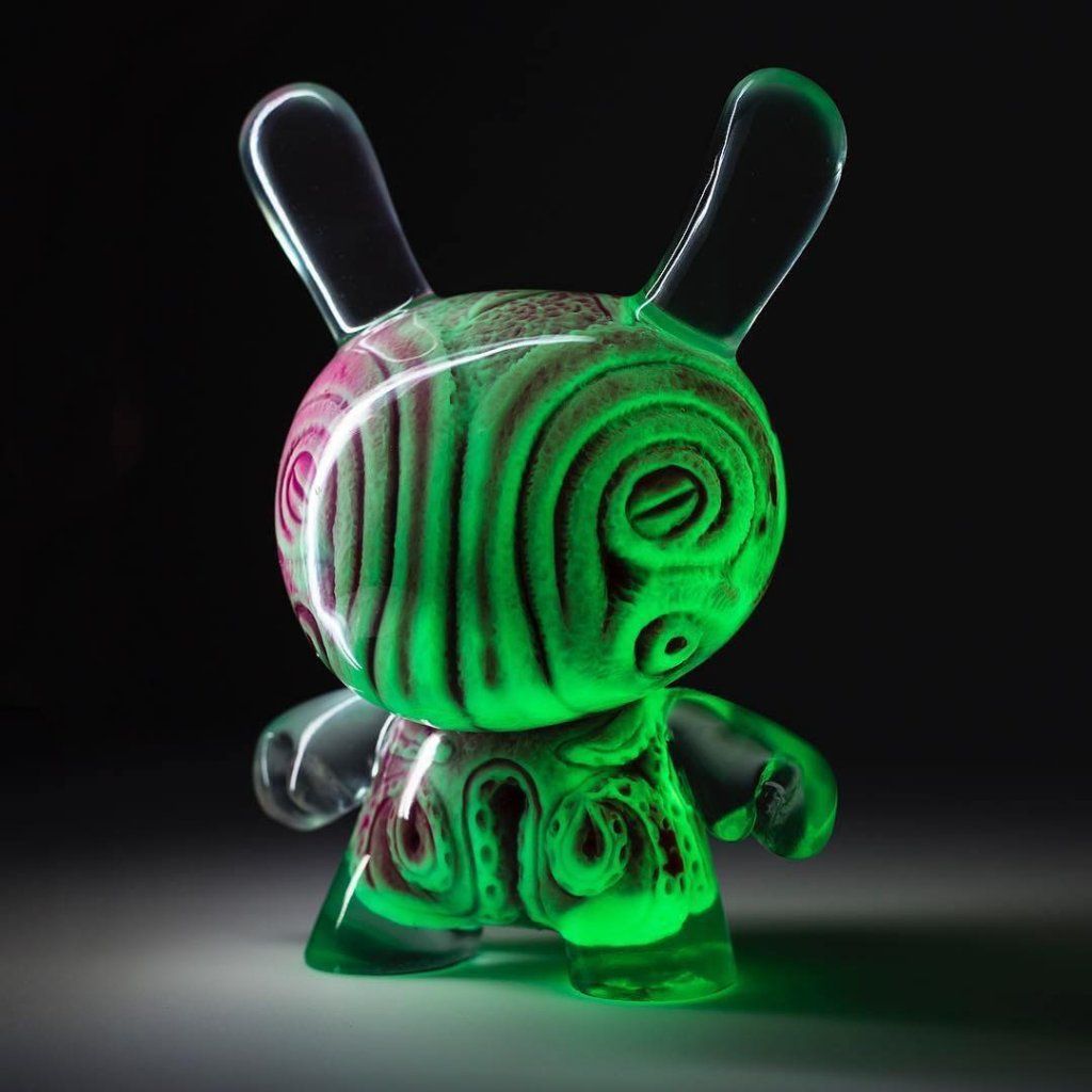 taku-taku-octodunny-kidrobot-clutter