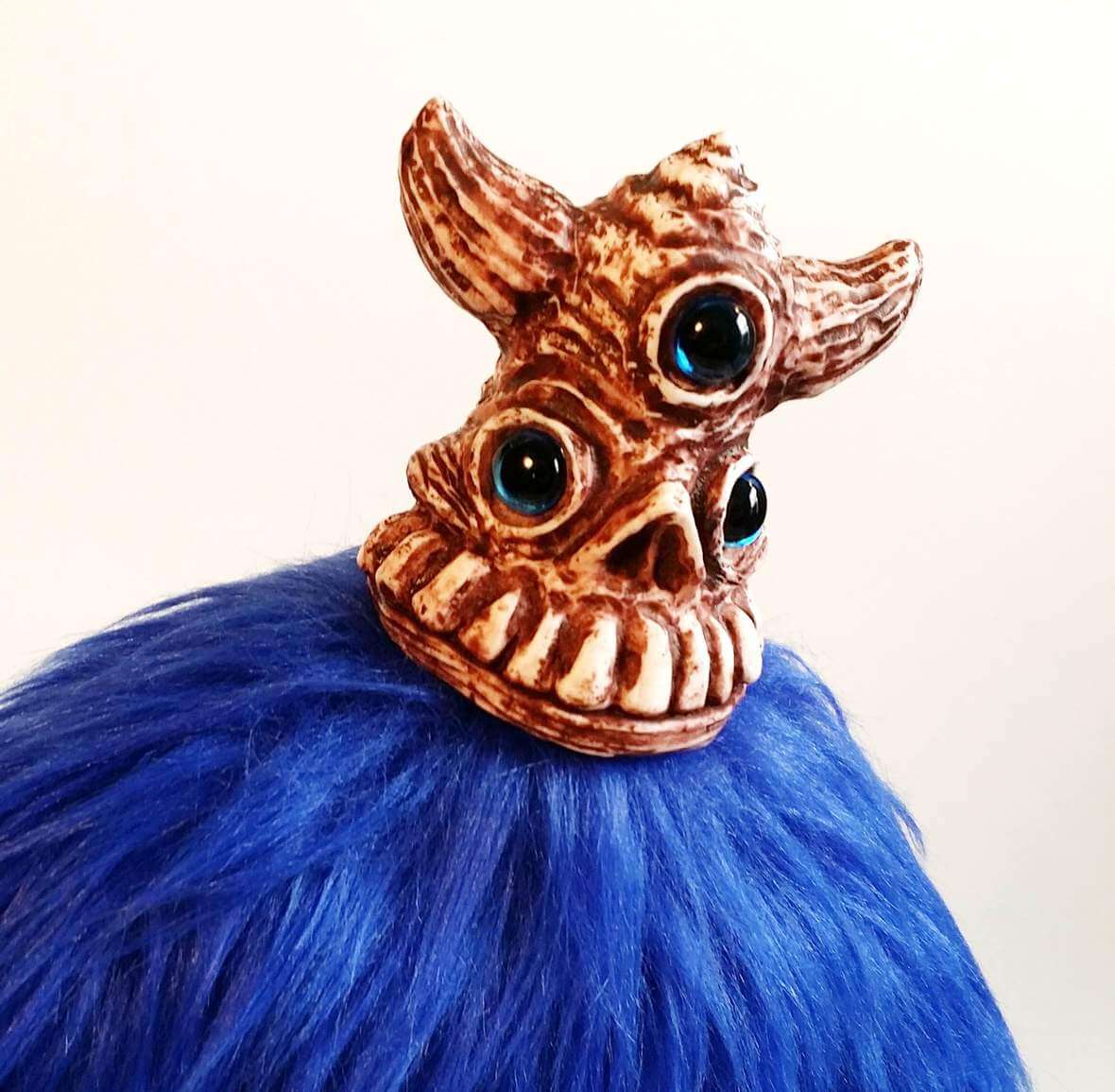 Scloozie Death Hopper Shagghoulie2