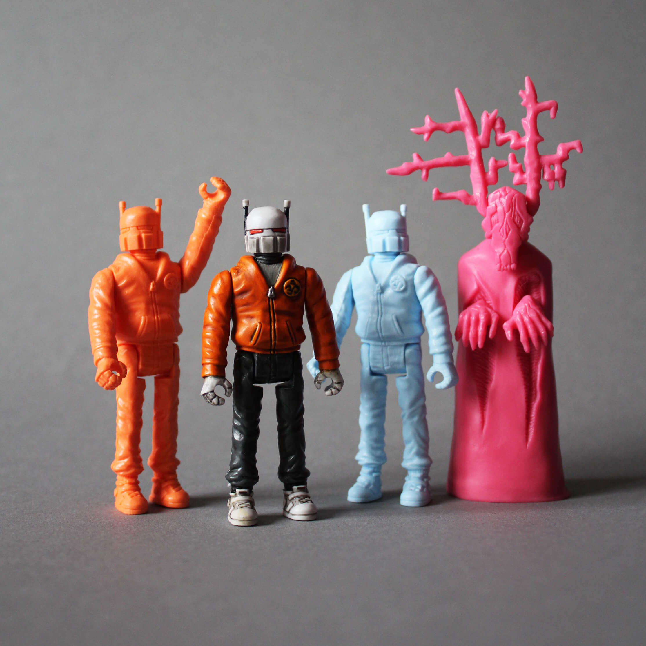 Kosrobot minifigure and new pink Tsihata 4
