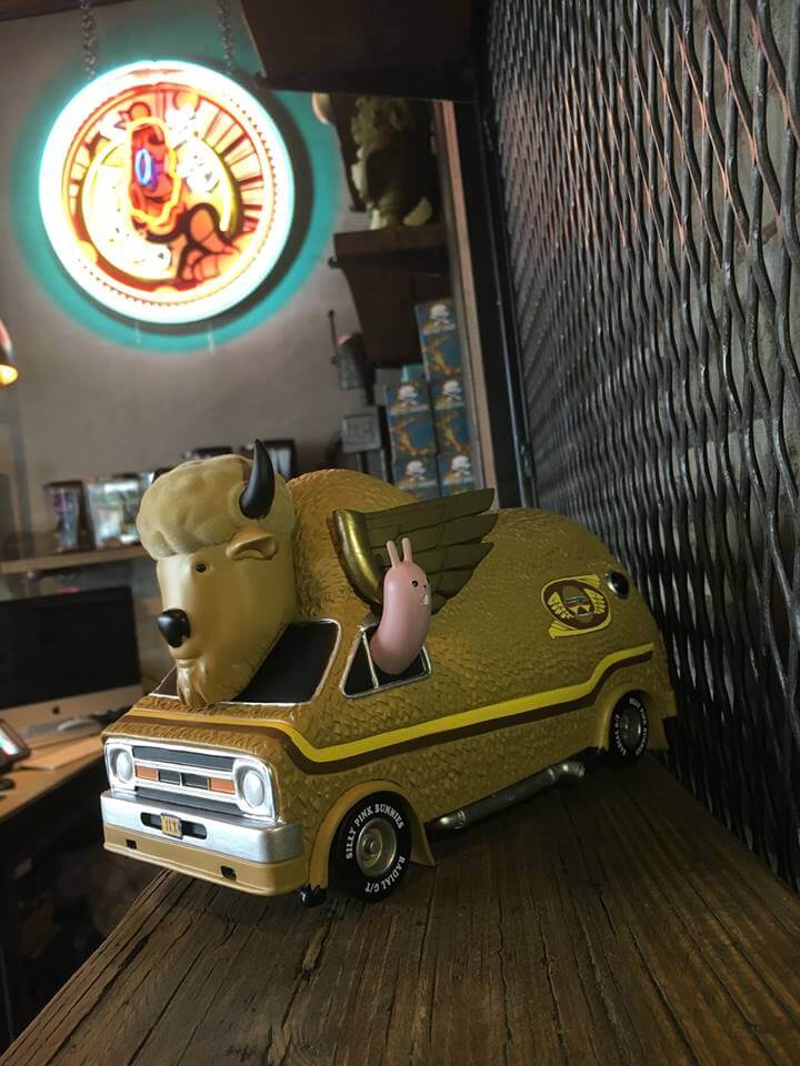 Jeremy Fish Bison Burger Van x 3dretro