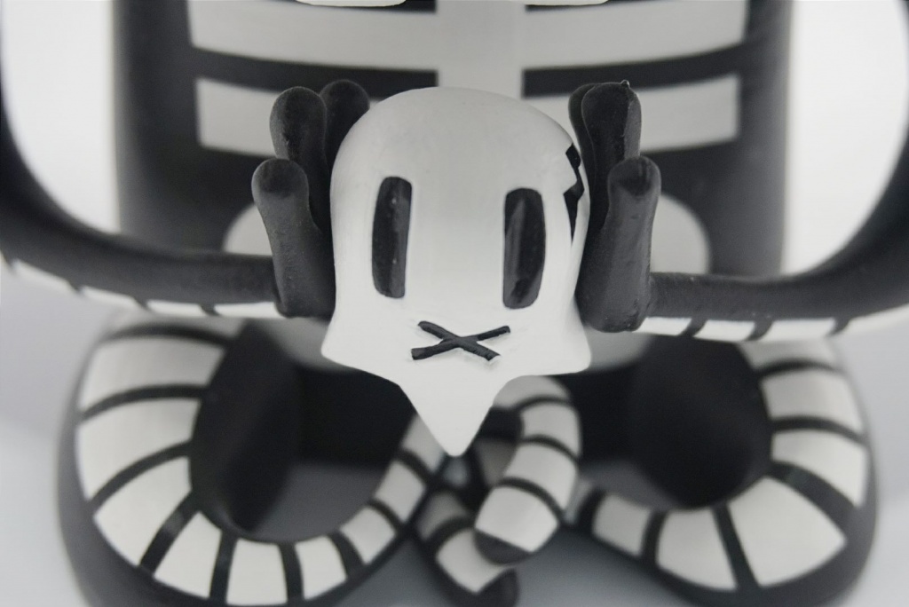 The Skull King By Nakanari x Nathan Jurevicius skull