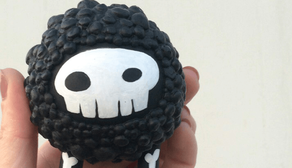 halloween_skully_blooms_kylekirwan-feature