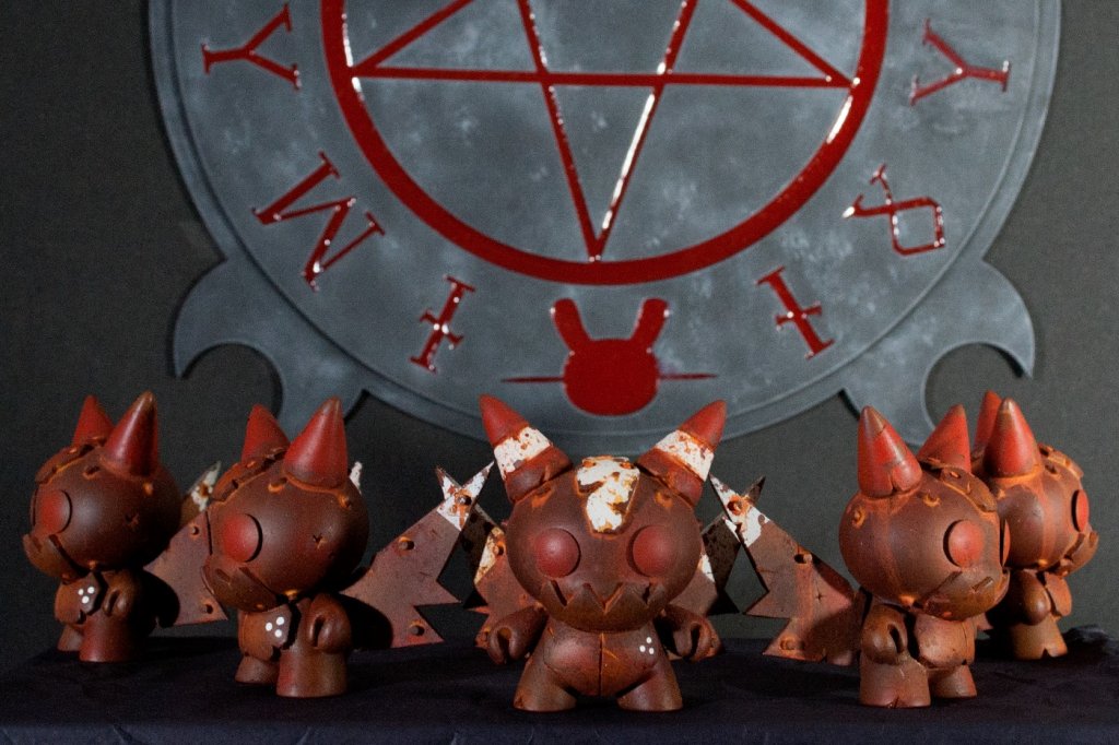 necrodunnycon-dmx-hecho-en-mexico-dunny-series-hx-studio-revealed-full