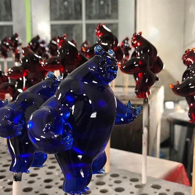 panda-king-III-clear-blue