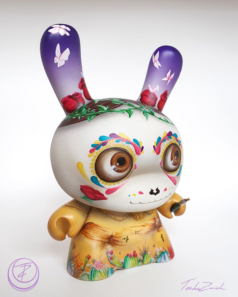 Frida Kahlo dunny photo2logos