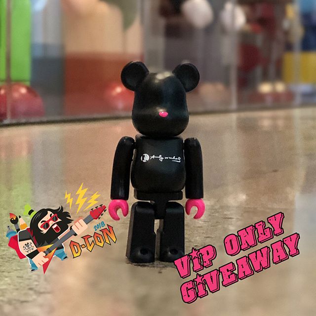 dcon-vip-bearbrick-2018-front