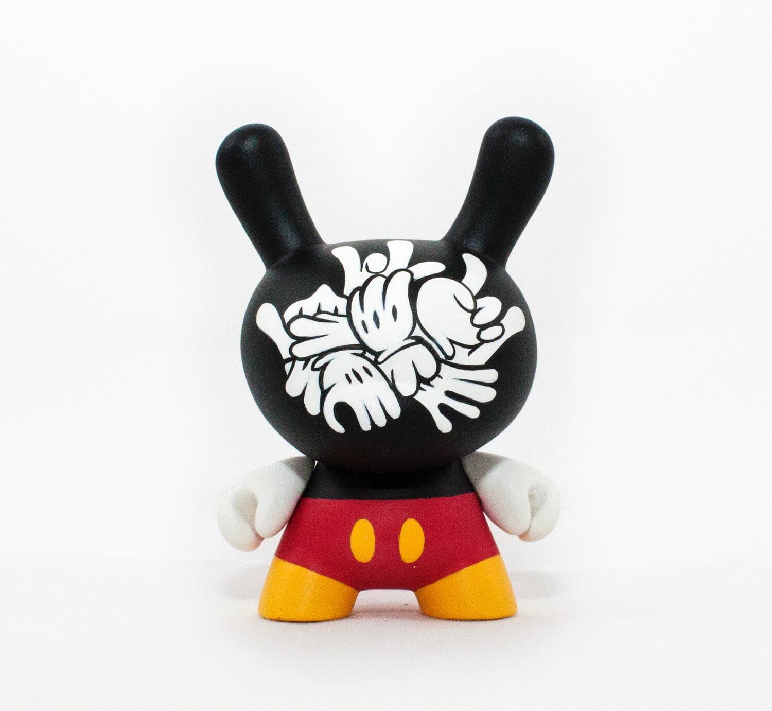 mickey-messy-custom-kidrobot-dunny-wuzone