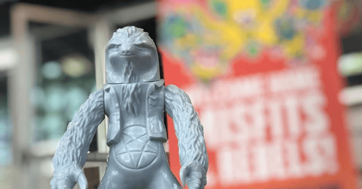 white-metal-sloth-xpandeduniverse