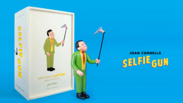 joan-cornella-selfie-gun-featured
