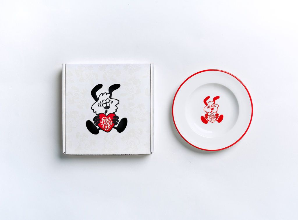 Meet Vick by VERDY X AllRightsReserved - The Toy Chronicle