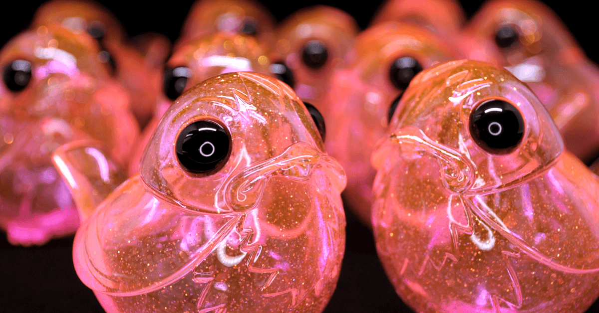 neon-pink-robins-dcon2019-muffinman-featured