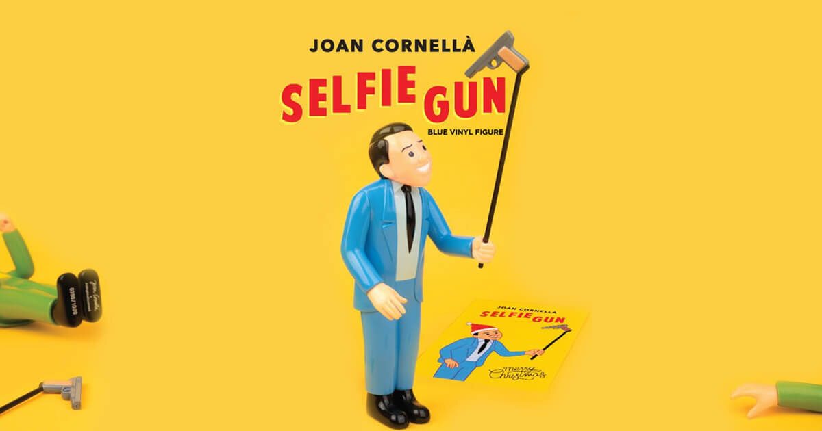 Joan Cornella Selfie Gun Vinyl Figure Blue ホアン・コルネラ セル 