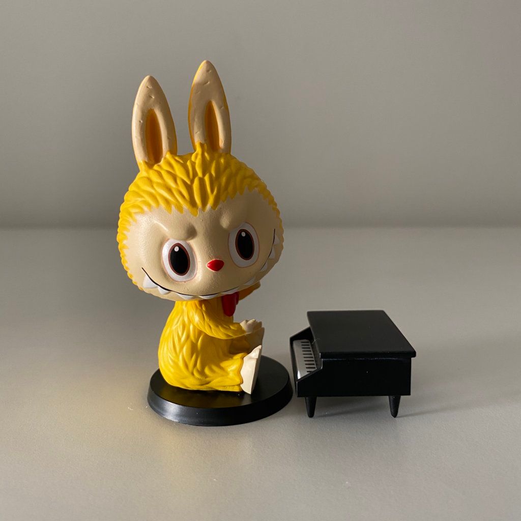 forest-concert-labubu-popmart-piano