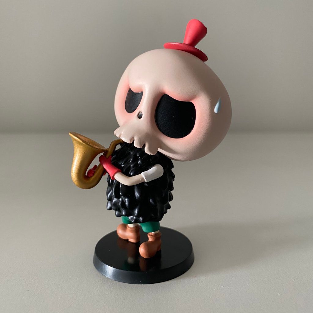 forest-concert-labubu-popmart-sax