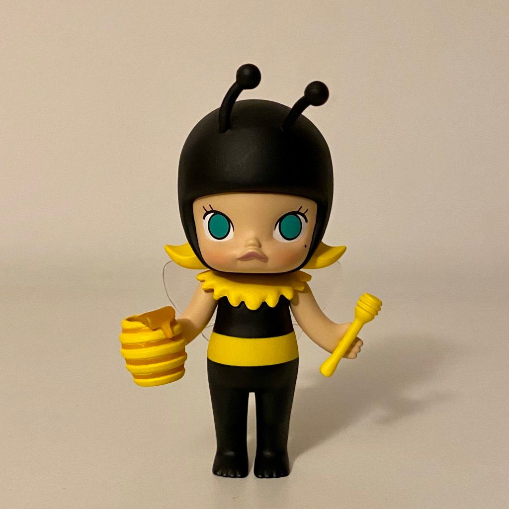 molly-bugs-s1-popmart-kennyswork-bee