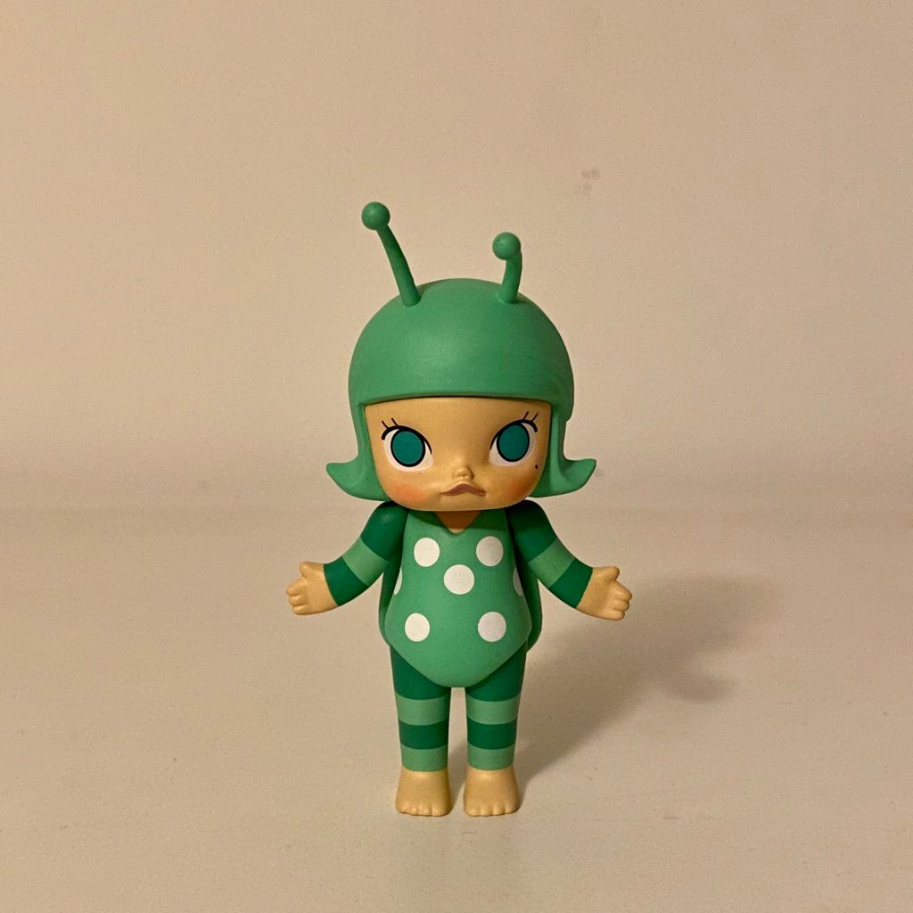 molly-bugs-s1-popmart-kennyswork-green-beetle