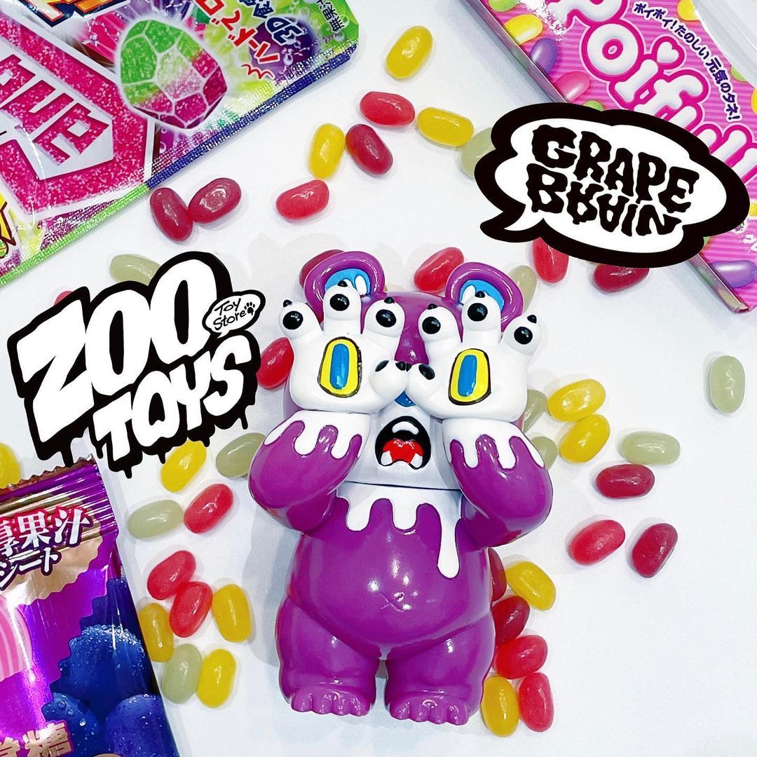 ZOO BEAR by Grape Brain