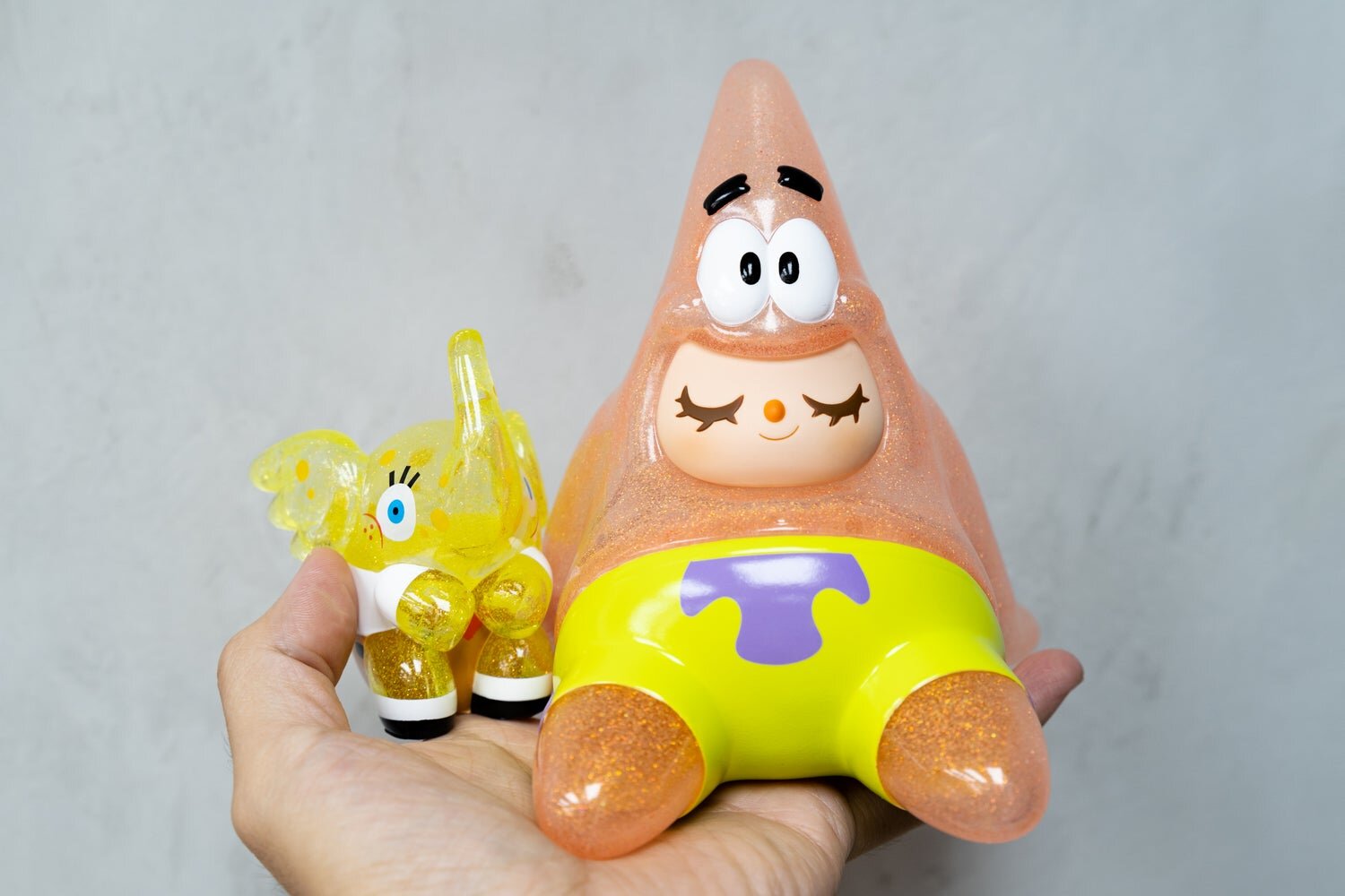 UNBOX SPONGEBOB GREENIE & ELFIE スポンジボブ エルフィー SPONGEBOB GREENIE \u0026 PATRICK ELFIE (GOLD GLITTER Edition) for July