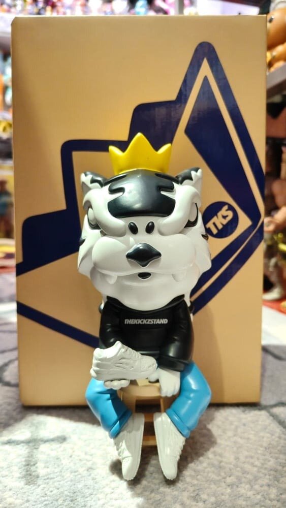 TANAVIT23 x THEKICKZSTAND Presents JEM Kickz Edition - The Toy