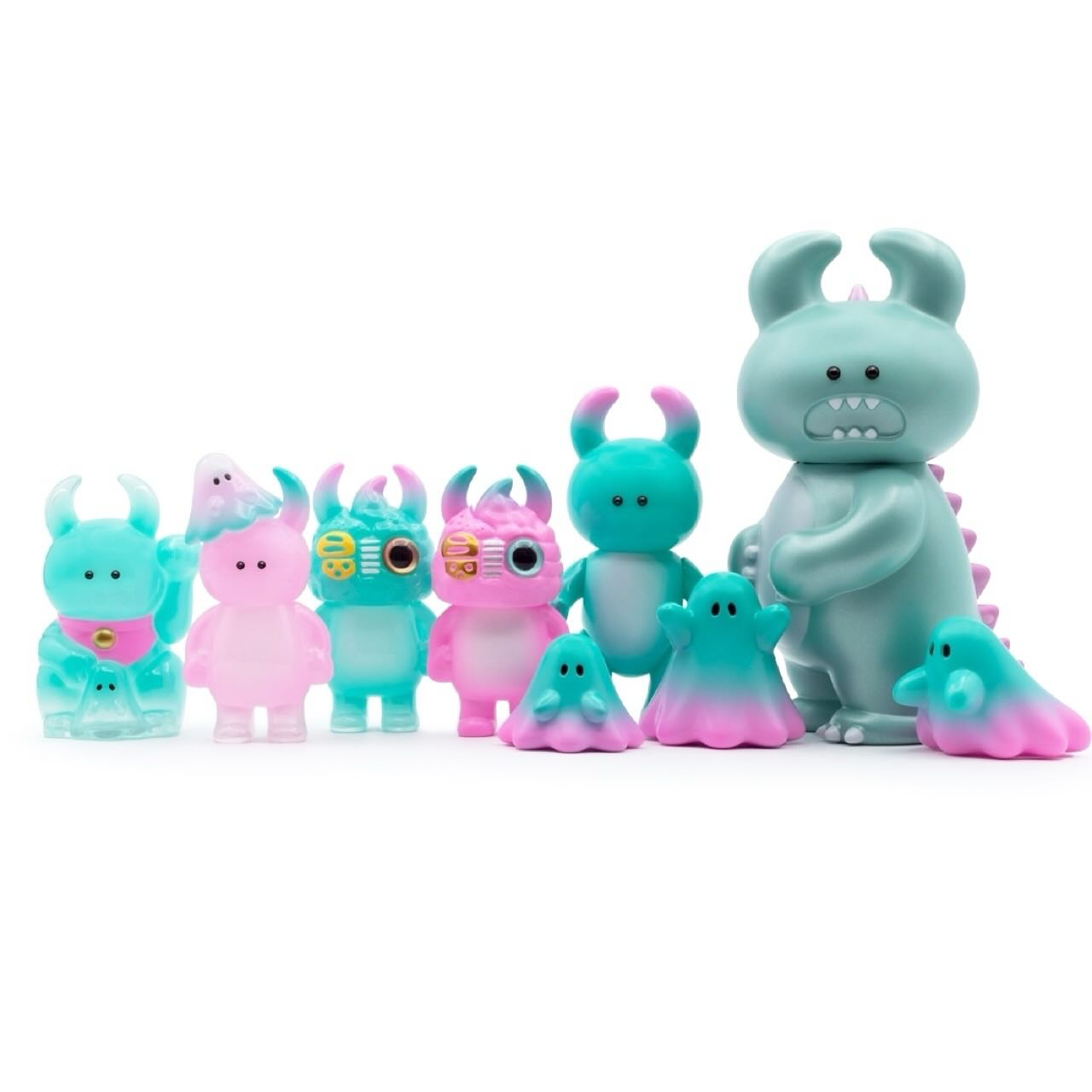 TOYCON UK 2025 DINO UAMOU ダイノウアモウ　限定ソフビ DINO UAMOU GID x Black Edition By Ayako Takagi x Studio UAMOU